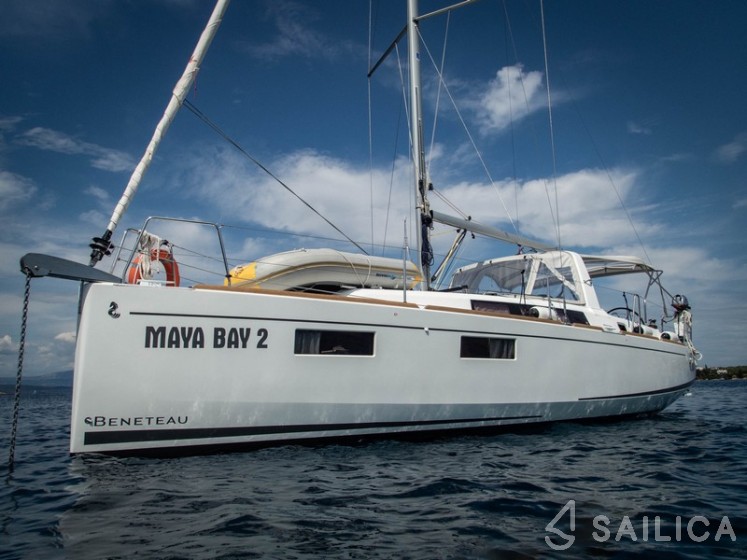 Oceanis 35.1 - Yacht Charter Sailica