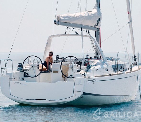 Oceanis 35.1 - Yacht Charter Sailica