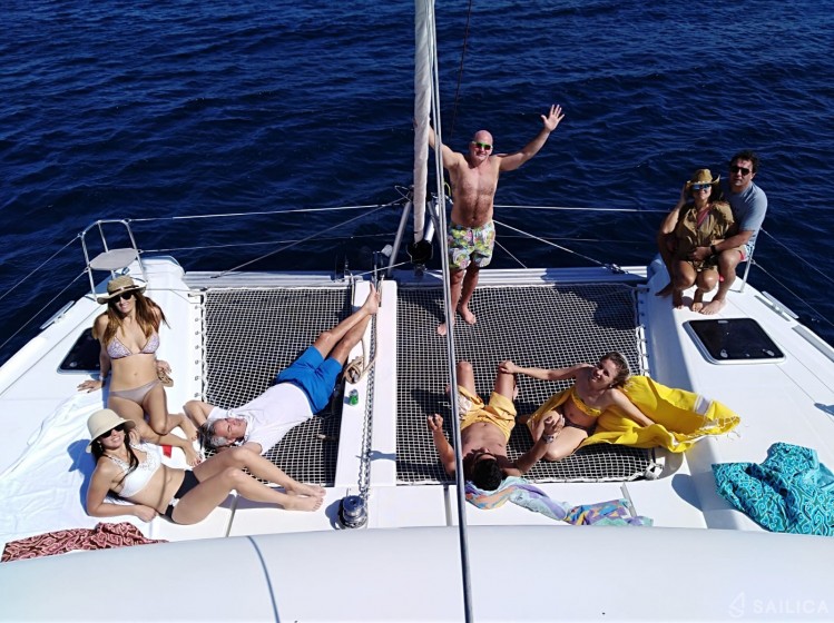 Lagoon 42 - Yacht Charter Sailica