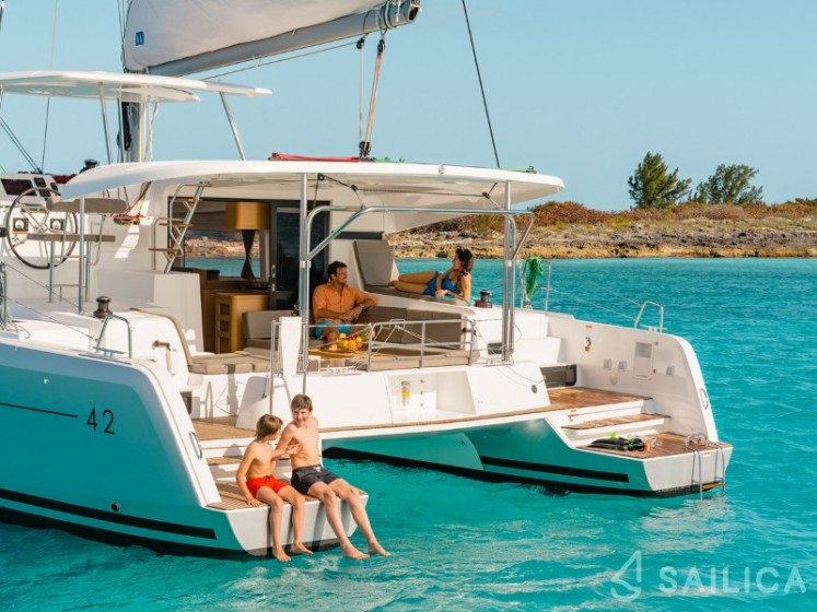 Lagoon 42 - Yacht Charter Sailica