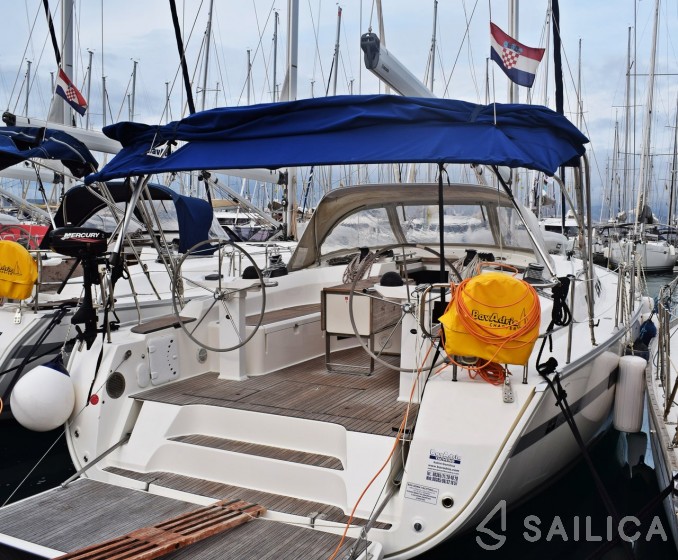 Bavaria 45 Cruiser - Yacht Charter Sailica