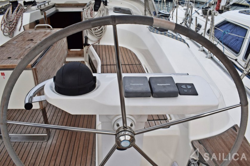 Bavaria 45 Cruiser - Yacht Charter Sailica