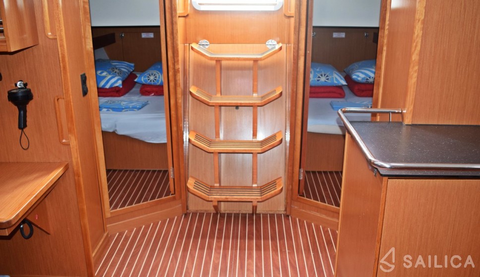 Bavaria 45 Cruiser - Yacht Charter Sailica