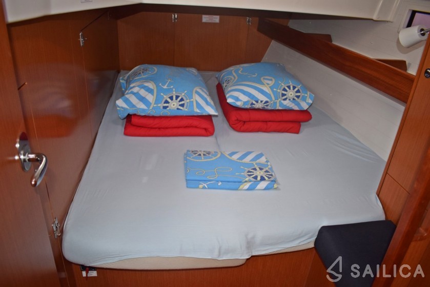 Bavaria 45 Cruiser - Yacht Charter Sailica