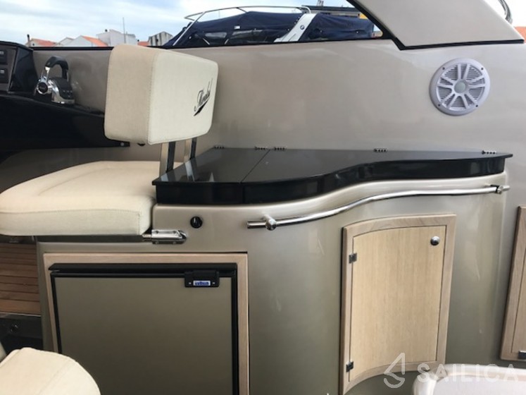 Mirakul 30 - Yacht Charter Sailica