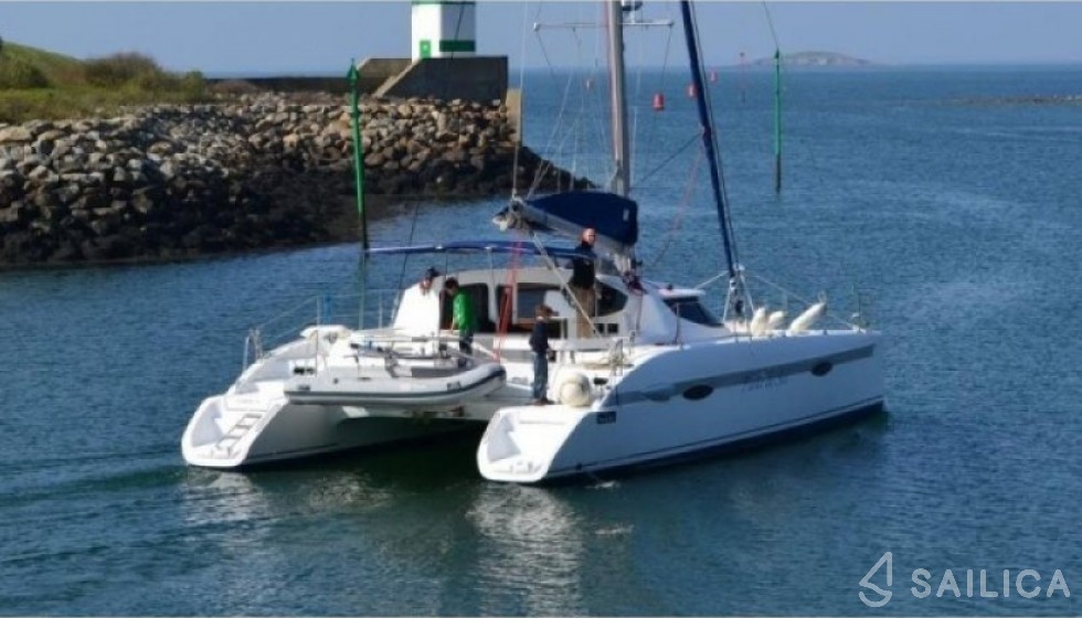 Lavezzi 40 - Yacht Charter Sailica