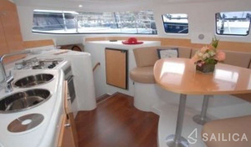 Lavezzi 40 - Yacht Charter Sailica