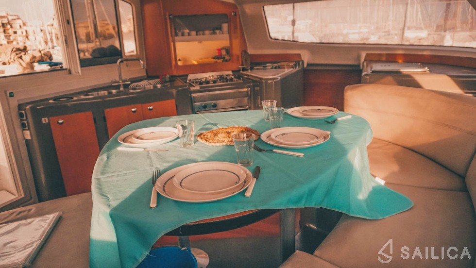 Lavezzi 40 - Yacht Charter Sailica