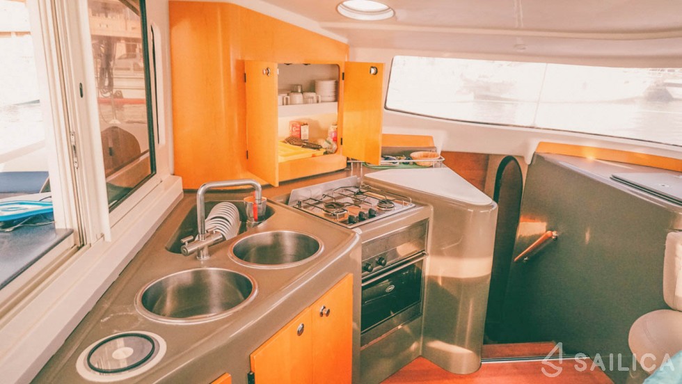 Lavezzi 40 - Yacht Charter Sailica