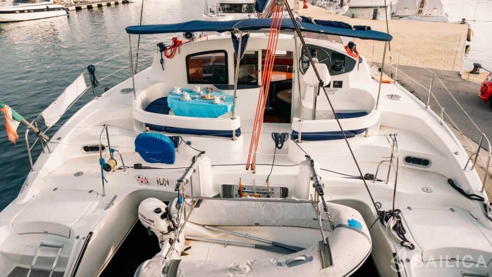 Lavezzi 40 - Yacht Charter Sailica