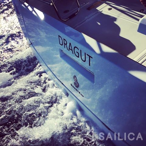 Oceanis 41.1 - Yacht Charter Sailica