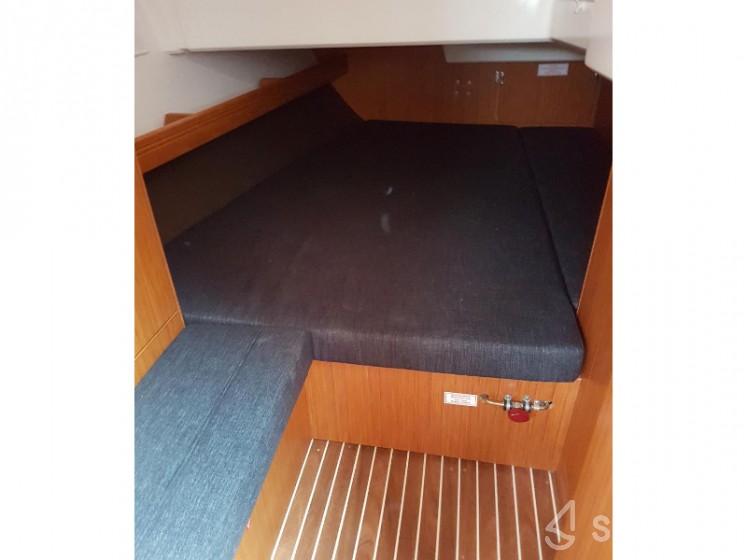 Bavaria Cruiser 41 - Yacht Charter Sailica