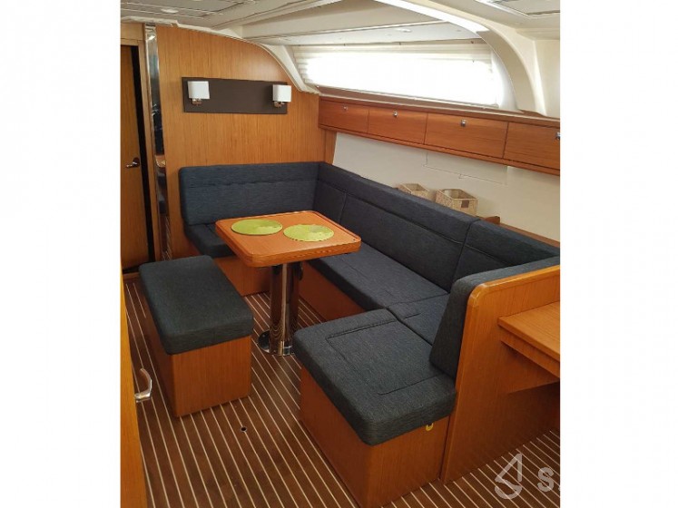Bavaria Cruiser 41 - Yacht Charter Sailica