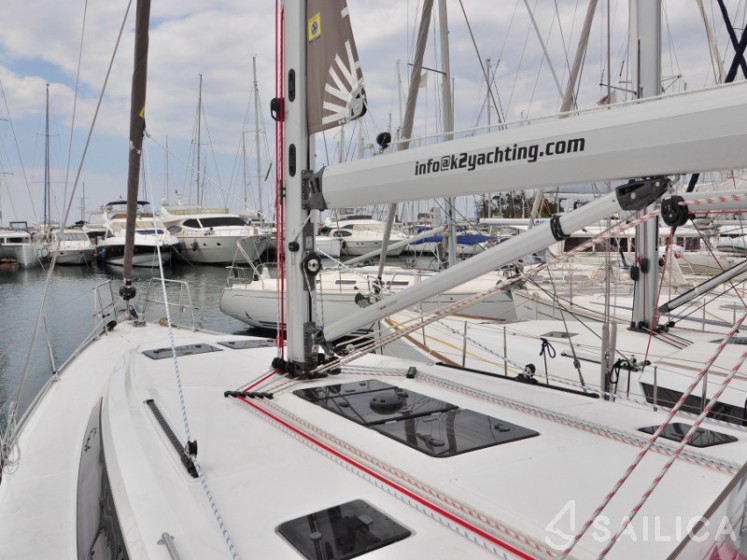 Bavaria C42 - Yacht Charter Sailica
