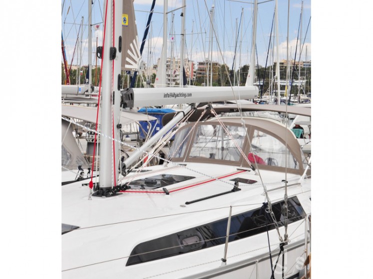 Bavaria C42 - Yacht Charter Sailica
