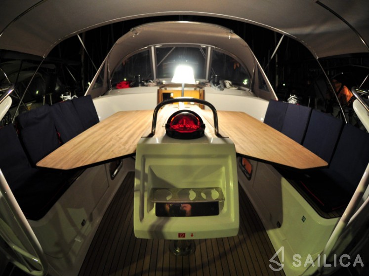 Bavaria C42 - Yacht Charter Sailica