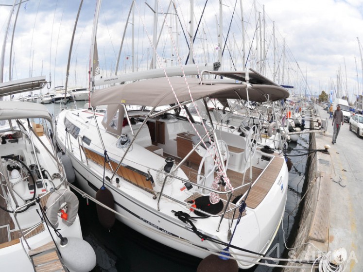Bavaria C42 - Yacht Charter Sailica