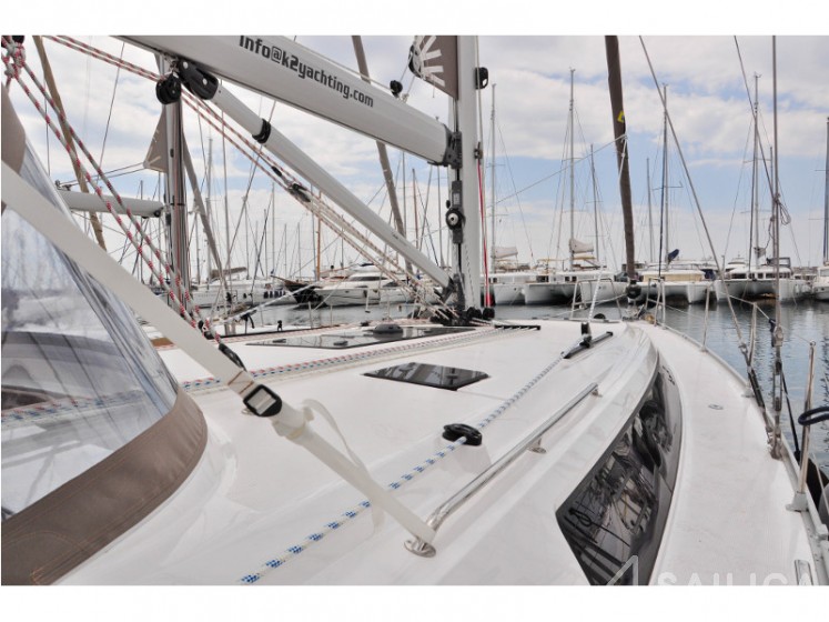 Bavaria C42 - Yacht Charter Sailica
