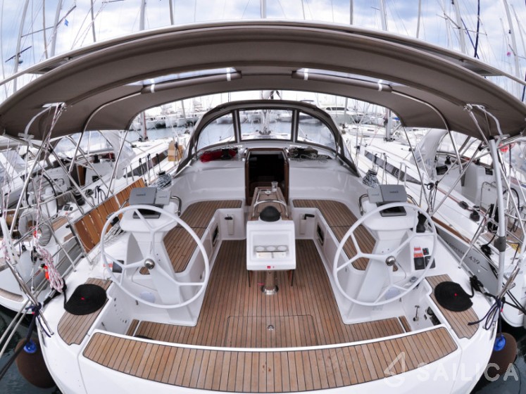 Bavaria C42 - Yacht Charter Sailica