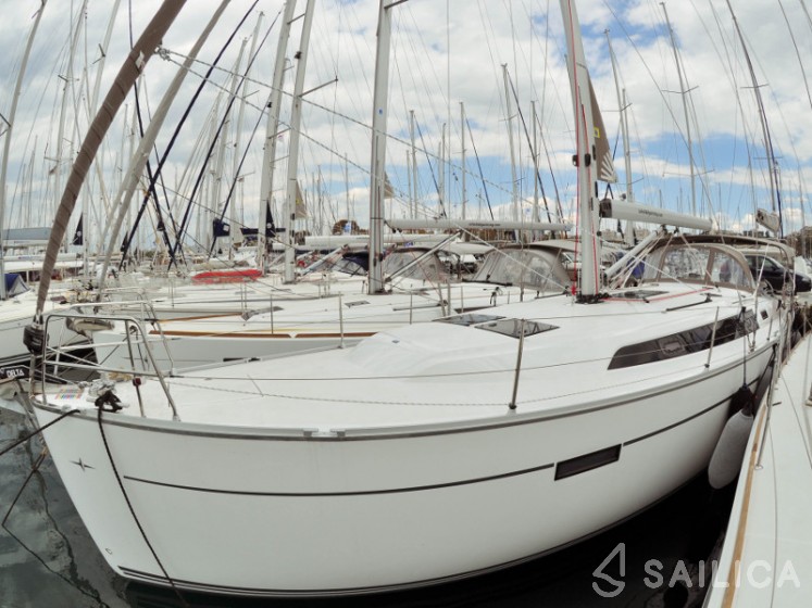 Bavaria C42 - Yacht Charter Sailica