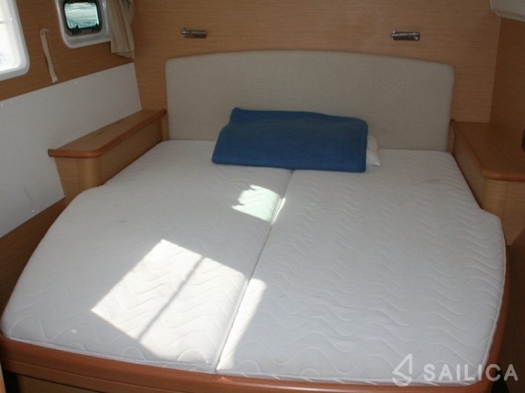 Lagoon 440 - Yacht Charter Sailica