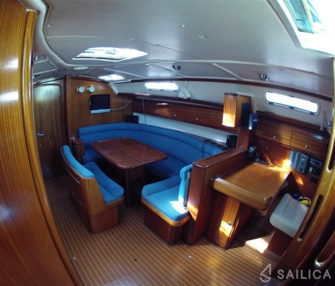 Bavaria 38 - Yacht Charter Sailica