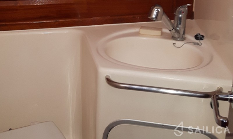 Bavaria 38 - Yacht Charter Sailica