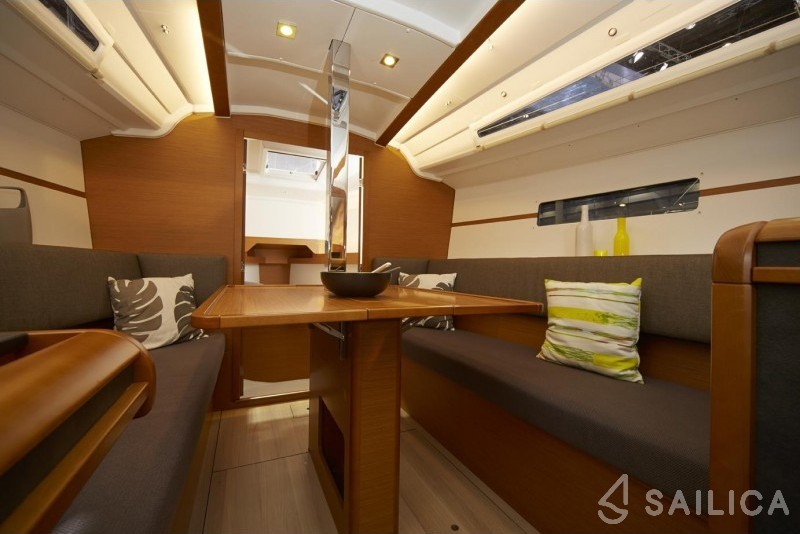 Sun Odyssey 349 - Yacht Charter Sailica