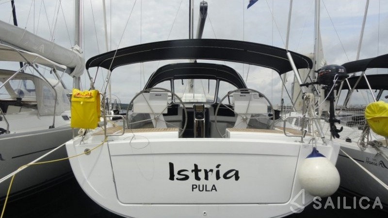 Hanse 455 - Yacht Charter Sailica