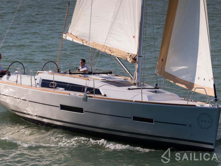 Dufour 382 GL - Yacht Charter Sailica