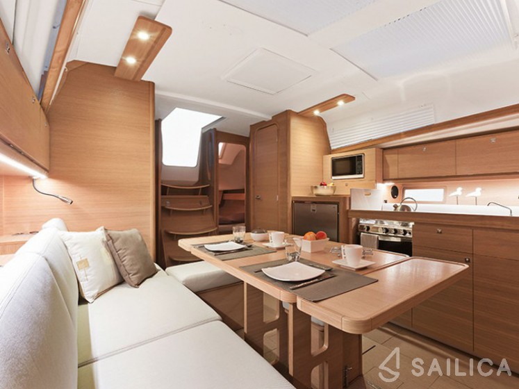 Dufour 382 GL - Yacht Charter Sailica