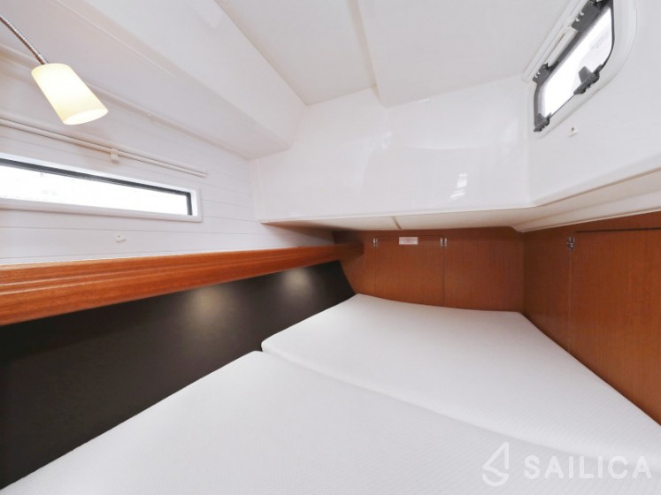 Bavaria 46 Cruiser - Yacht Charter Sailica