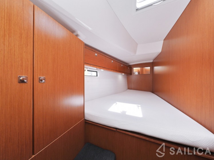 Bavaria 46 Cruiser - Yacht Charter Sailica