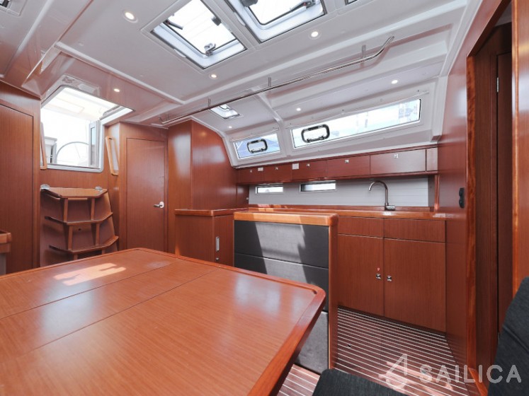 Bavaria 46 Cruiser - Yacht Charter Sailica