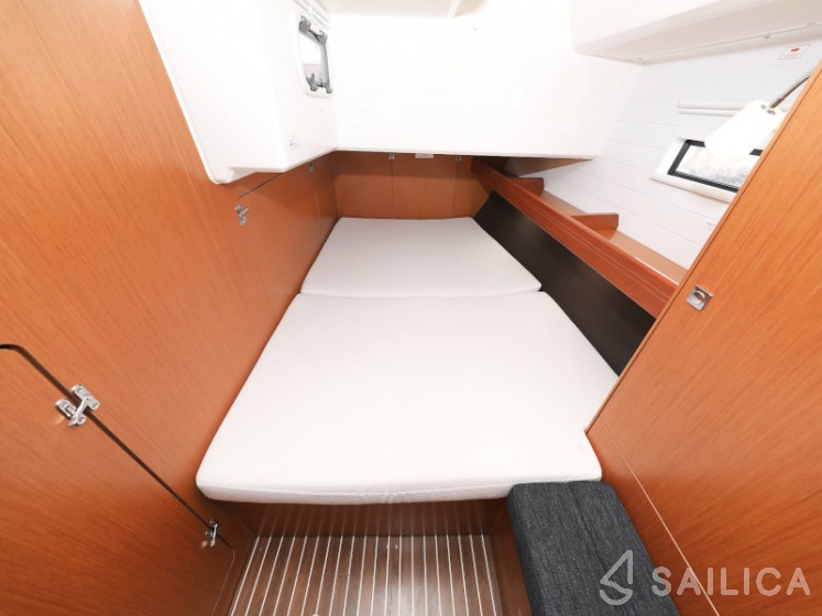Bavaria 46 Cruiser - Yacht Charter Sailica