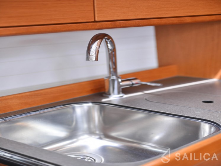 Bavaria 46 Cruiser - Yacht Charter Sailica
