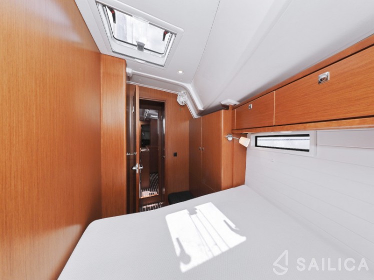 Bavaria 46 Cruiser - Yacht Charter Sailica