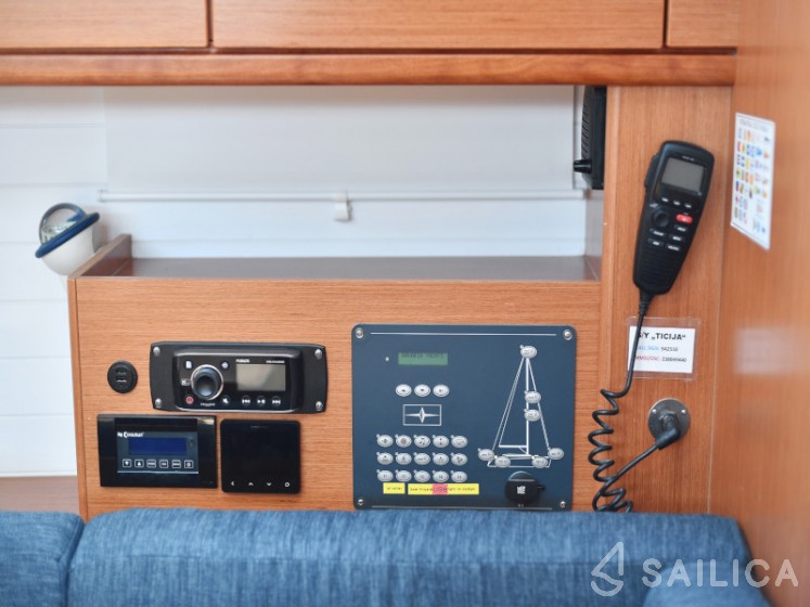 Bavaria 46 Cruiser - Yacht Charter Sailica