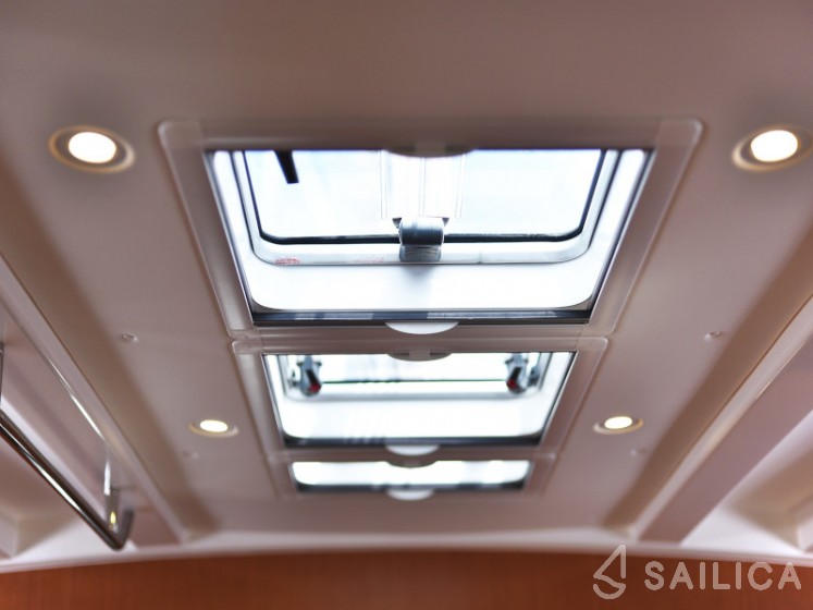 Bavaria 46 Cruiser - Yacht Charter Sailica