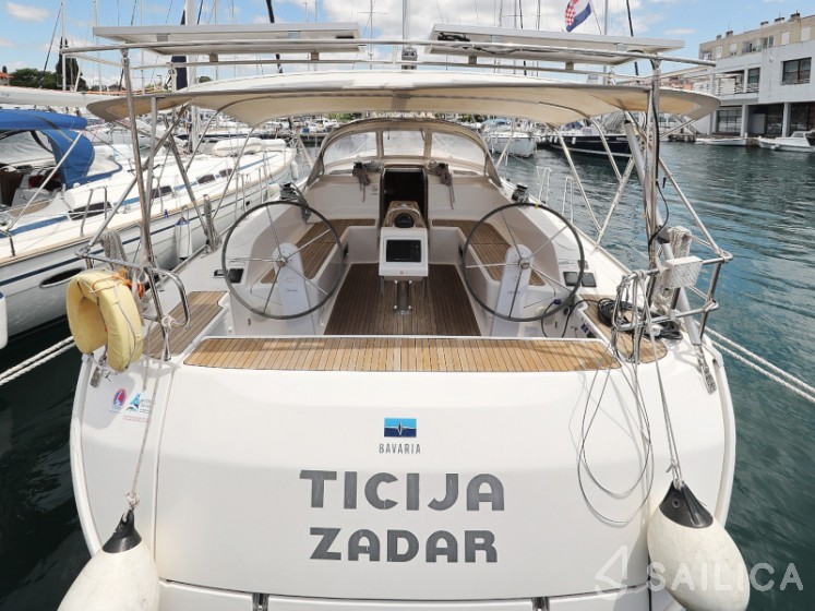 Bavaria 46 Cruiser - Yacht Charter Sailica