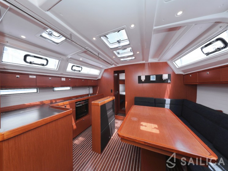 Bavaria 46 Cruiser - Yacht Charter Sailica