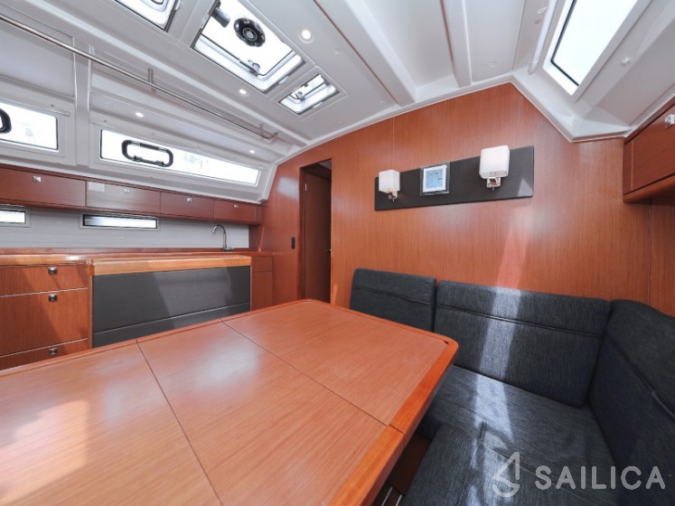 Bavaria 46 Cruiser - Yacht Charter Sailica