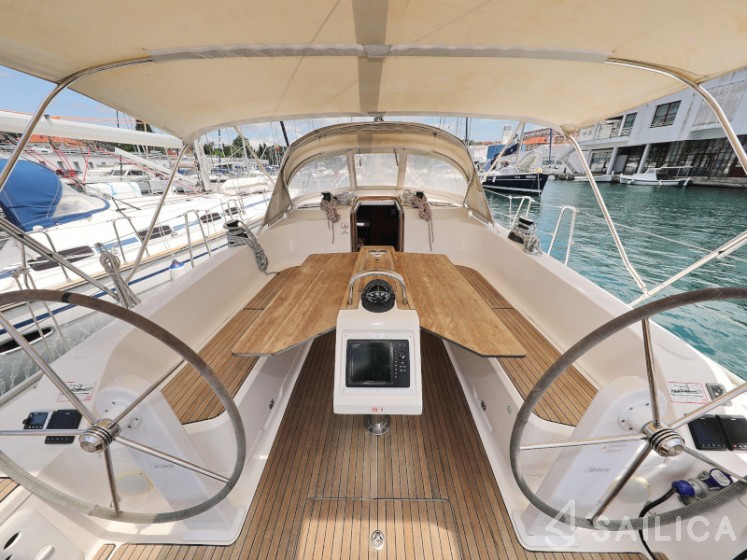 Bavaria 46 Cruiser - Yacht Charter Sailica