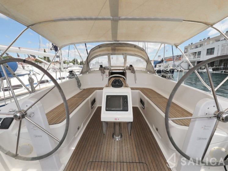 Bavaria 46 Cruiser - Yacht Charter Sailica