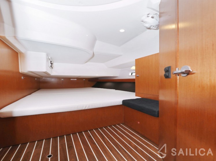 Bavaria 46 Cruiser - Yacht Charter Sailica