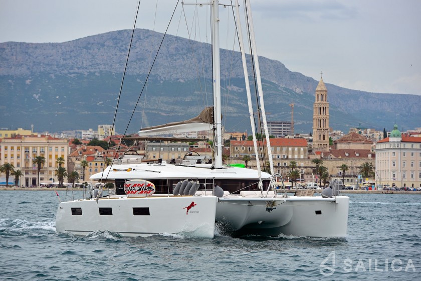 Lagoon 620 - Yacht Charter Sailica