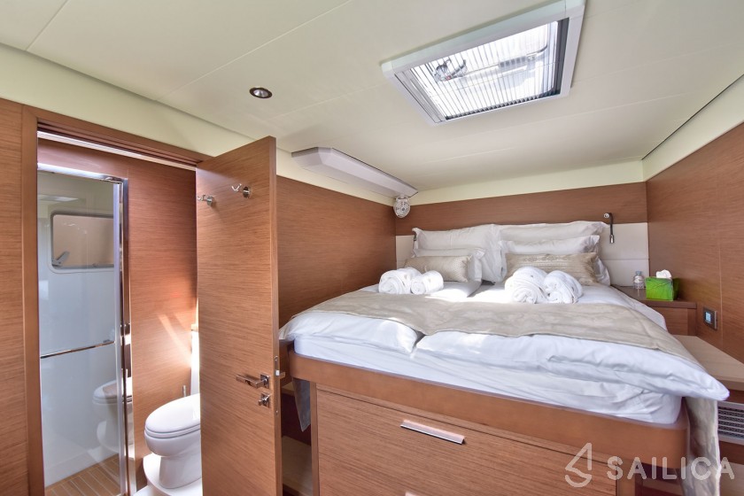 Lagoon 620 - Yacht Charter Sailica