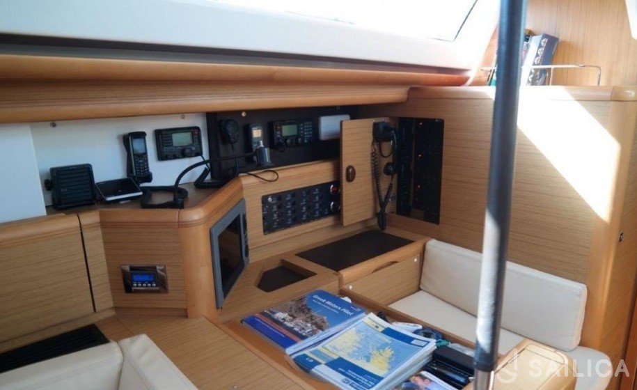 Jeanneau 57 - Yacht Charter Sailica