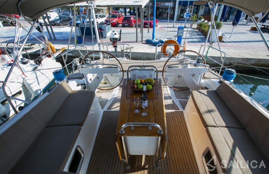 Jeanneau 57 - Yacht Charter Sailica