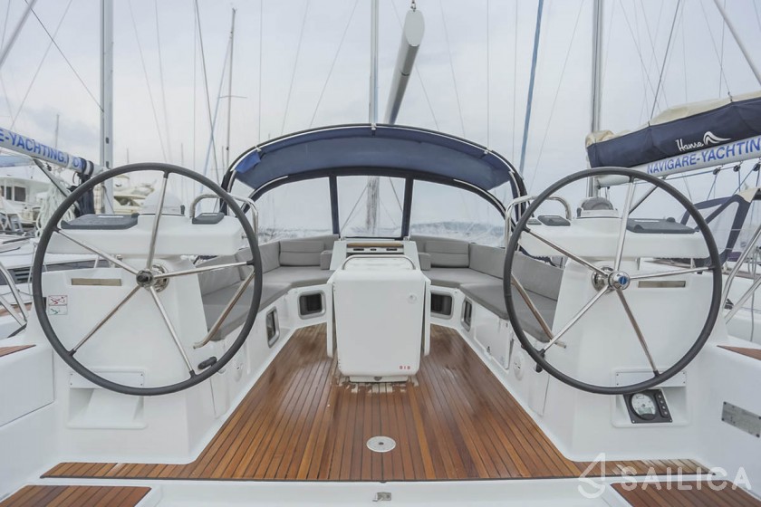 Jeanneau 54 - Yacht Charter Sailica